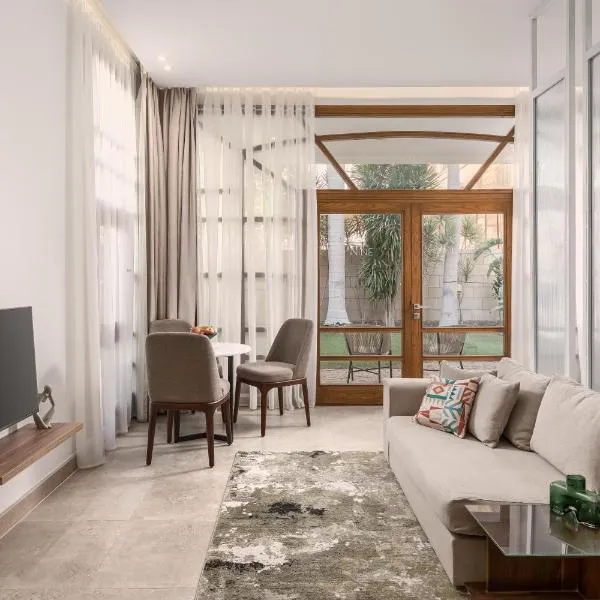Livingville Nine, hotel a Il Cairo