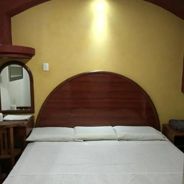 Hotel Xalapa, מלון בValente Díaz y La Loma