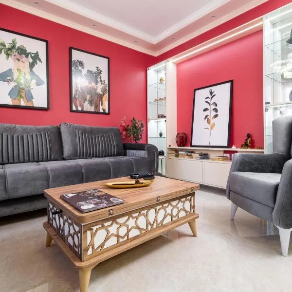 Modern & Elegant City Center Apartments, hotel in Plovdiv