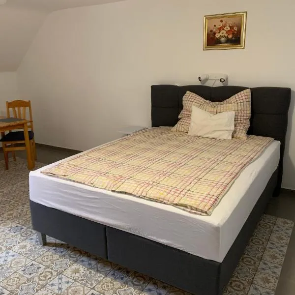 Ibolya Apartman Bő, hotell i Bő