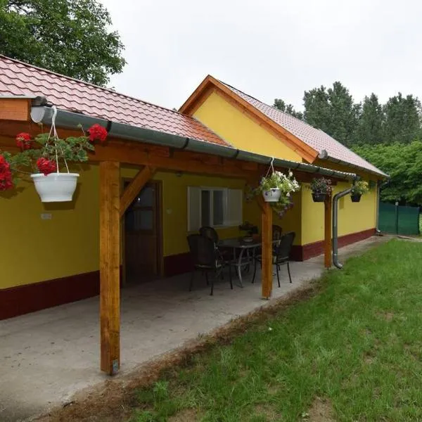 Béke Tanya Hongarije, hotel a Csemő