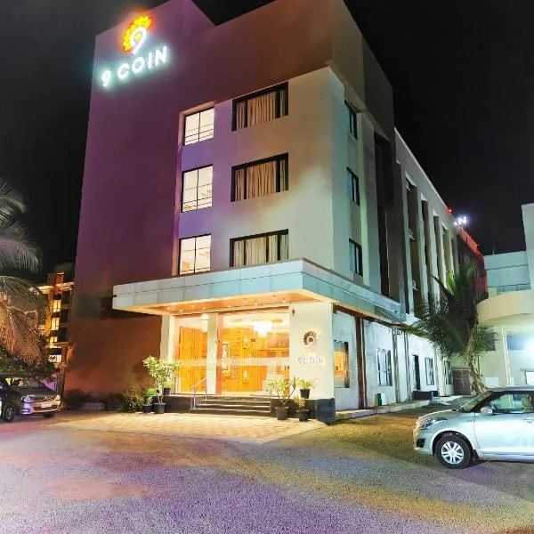 Hotel 9 Coin, отель в Ширди