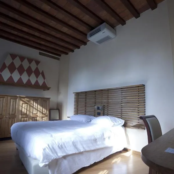 Agriturismo Cascina Farisengo, hotel en Stagno Lombardo