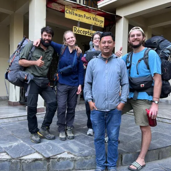 Chitwan Park Village, hotel in Tikoli