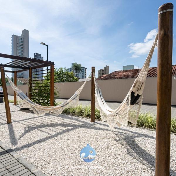 Apartamento a 150m da PRAIA com Ar-condicionado, Wi-Fi Condomínio com PISCINA, quadra de esportes Playground infantil a 15 minutos do Beto Carreiro - Foto 4