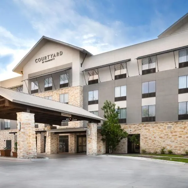 Viesnīca Courtyard by Marriott New Braunfels River Village pilsētā Ņūbraunfelsa