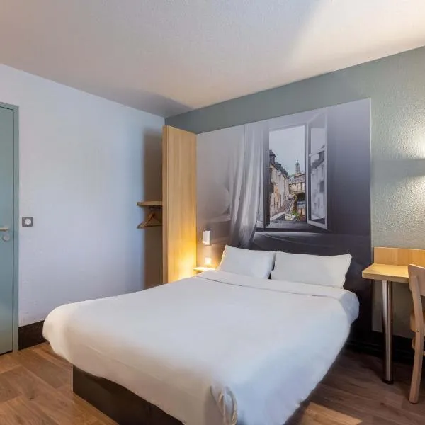B&B HOTEL CHARTRES Le Forum, hotel v destinácii Chartres