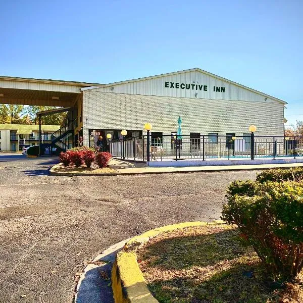 Executive Inn Chester, מלון בRichburg