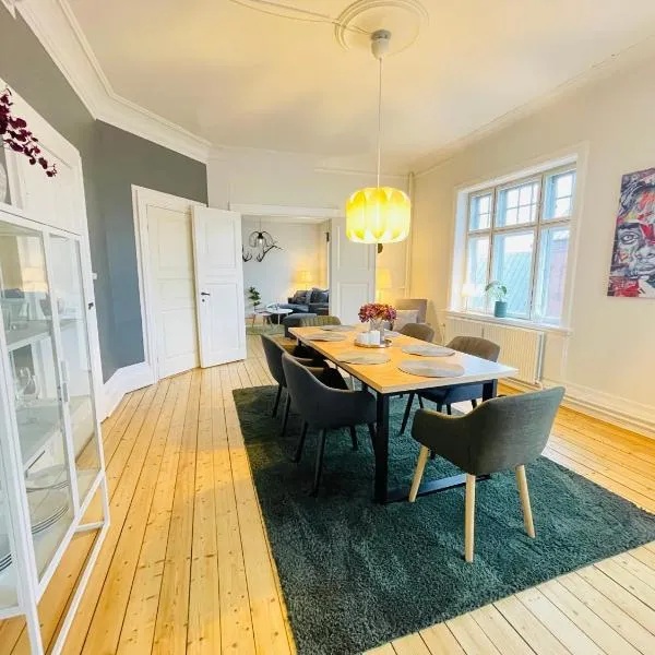 aday - Enchanting 2 bedroom apartment in the heart of Aalborg, hotell sihtkohas Aalborg