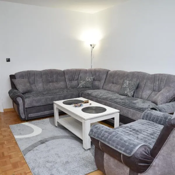 ENA apartman, hotel di Kraljevo