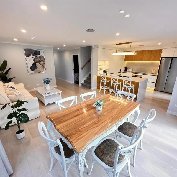 123B Forresthill Rd, hotel in Auckland