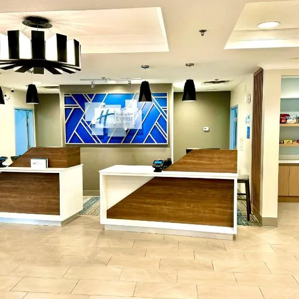 Holiday Inn Express & Suites Dewitt - Syracuse, an IHG Hotel, viešbutis mieste Cazenovia