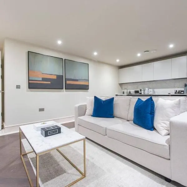 Garden Haven Luxe 1BR 1BA Chigwell Retreat CHCL F1, ξενοδοχείο σε Chigwell