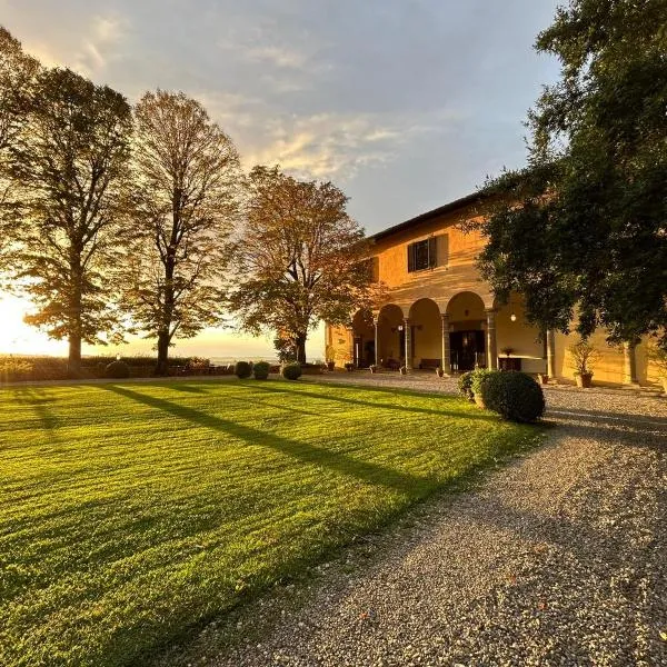 Villa Il Poggiale Dimora Storica, מלון בסן קשאנו אין ואל די פזה