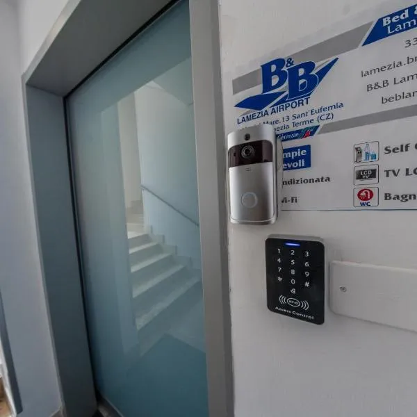 B&B Lamezia Airport, hotel v destinácii Lamezia Terme