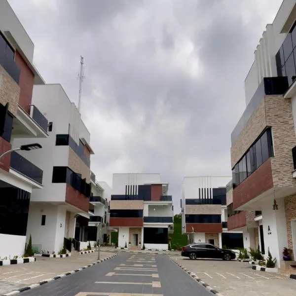 Lisa Suites, hotel a Aso