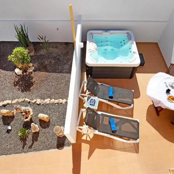 Apartamento El Naranjo con jacuzzi、タラハレホのホテル