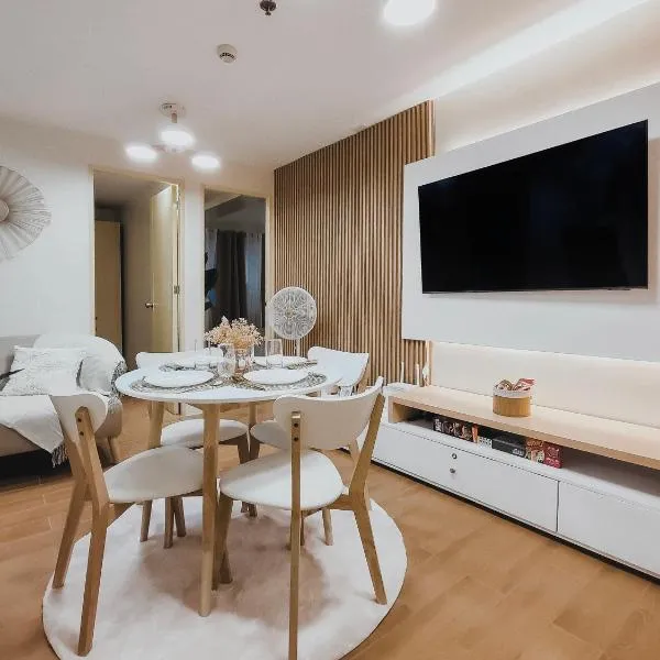 The Constant Cove – 3BR Condo Near Airport, Samal Island & Malls, hotel in Davao City