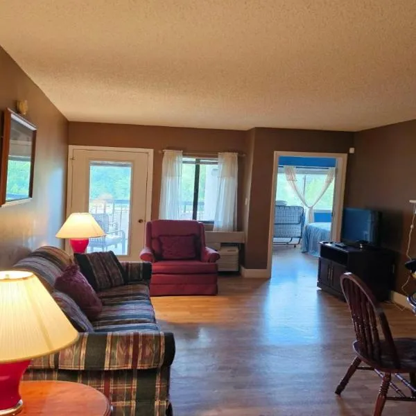 Gatlinburg Chateau Condo 307، فندق في غاتلينبرغ