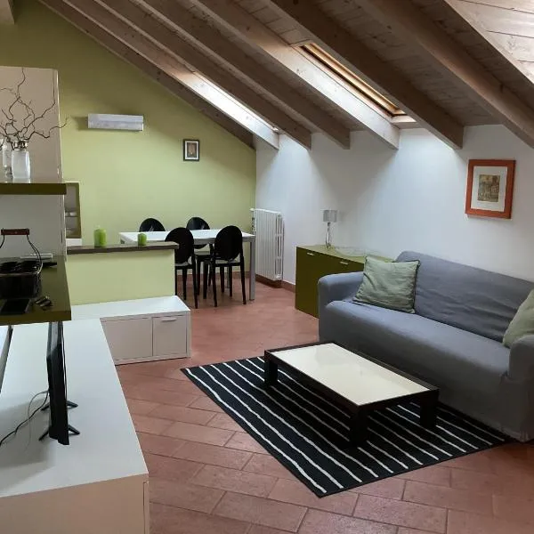 Mansarda nel cuore di Novi, hotel in Novi Ligure