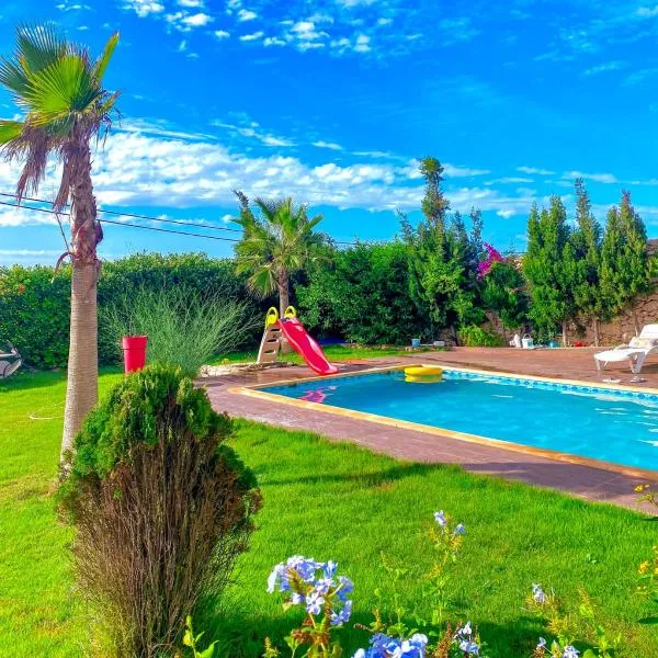 Villa Sunset Moulay، فندق في Aït Raïs Aomar