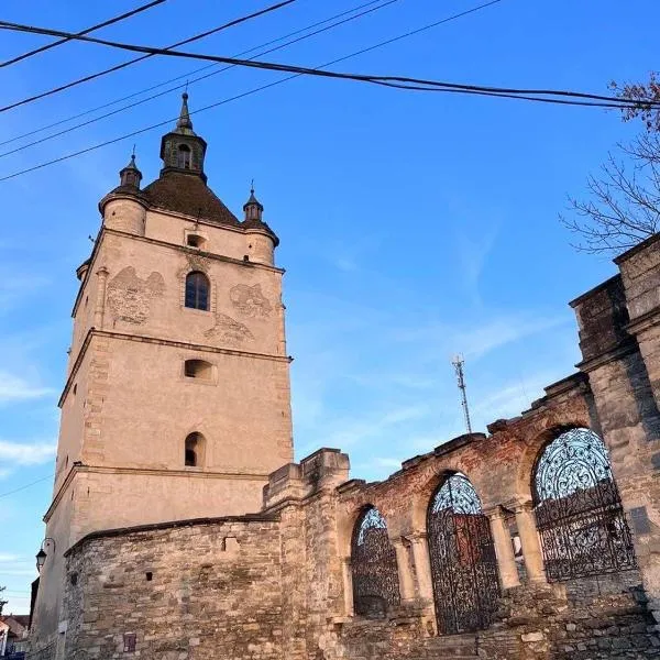 Luxury Live, ξενοδοχείο σε Kamianets-Podilskyi