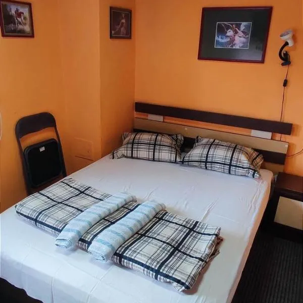 Стаи за гости ОРЕХА Троян Private rooms Oreha, hotel Trojanban