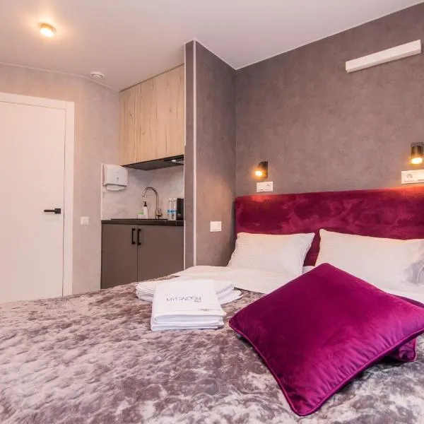 MYFREEDOM Квартира біля метро Дарниця, Воскресенський бульвар, hotel v Kyjevě