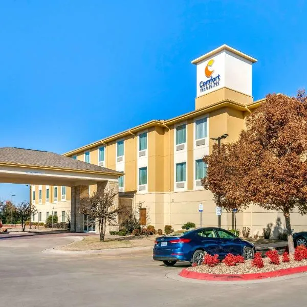 Comfort Inn & Suites Van Buren - Fort Smith, hotel in Van Buren