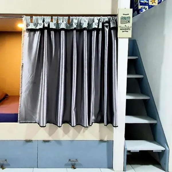 Tiny Room Hostel, hotel in Nusa Penida
