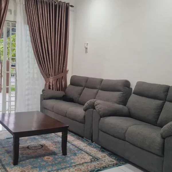 Anjung KLIA House 01 With Neflix, hotel v destinaci Banting