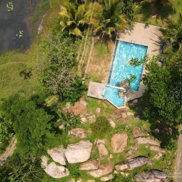 Kakulanda Resort, hotel in Narammala