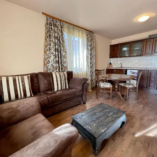 Private Apartments next to Bellevue Residence, отель в Банско