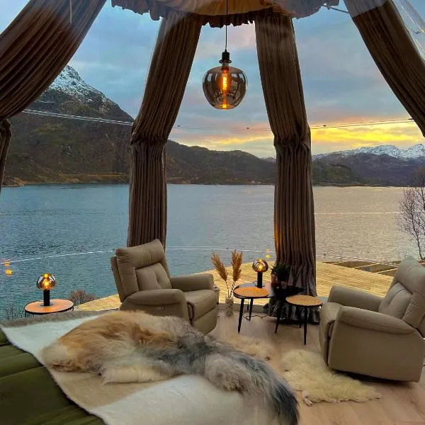 Lofoten glampingdome, hotel in Hennes