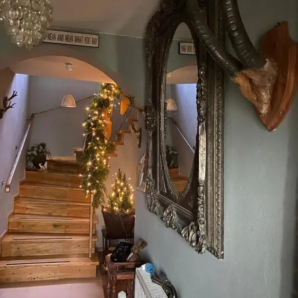 Pölstaler Berghütte, hotel Oberzeiring városában