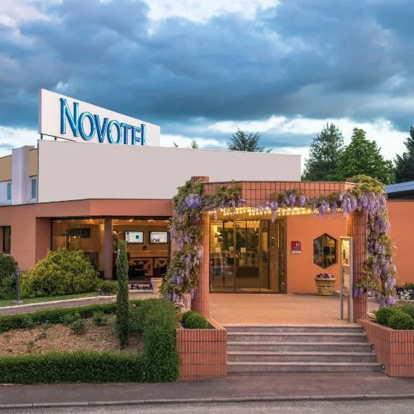 Novotel Macon Nord Autoroute du Soleil, hotel in Fleurville