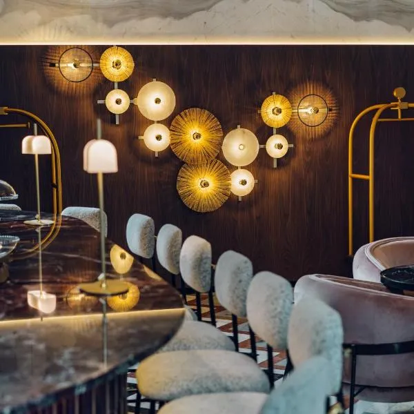 Hotel Pinar Plaza, hotel a Madrid