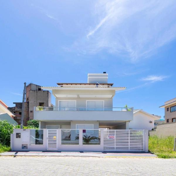 Casa com 05 dormitórios
