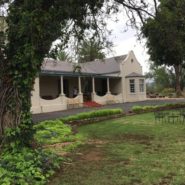 Roode Bloem Farm House, hotel in Graaff-Reinet
