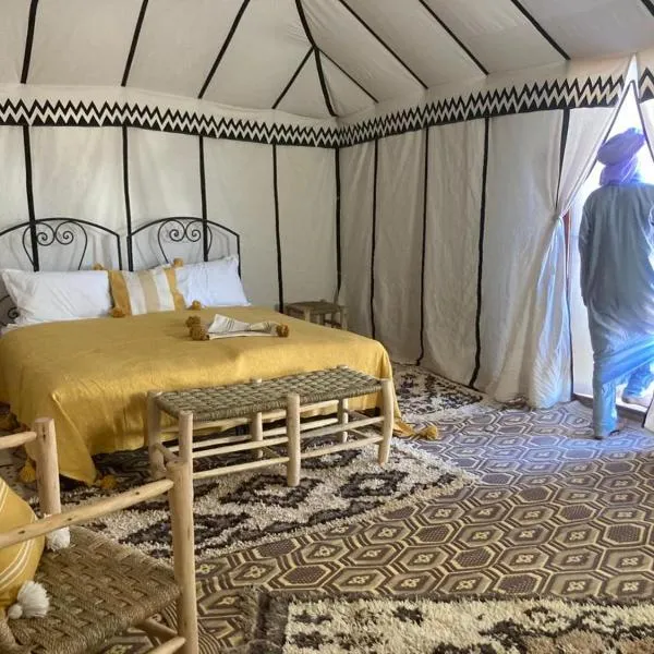 Zagora Desert Camp, hotell i Asrir nʼIlemchane