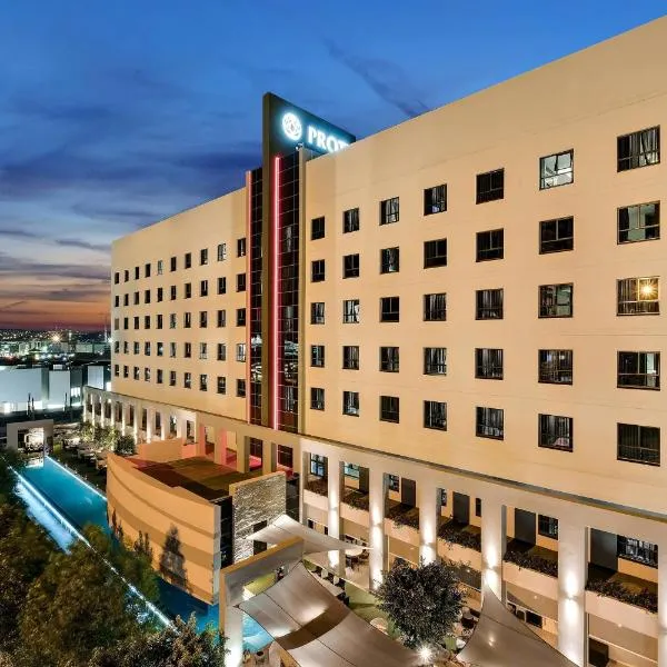 Protea Hotel Fire & Ice! by Marriott Pretoria Menlyn, hotel in Pretoria