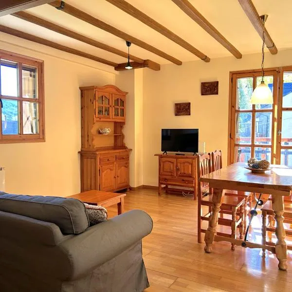 Dúplex familiar i de muntanya a Escaló by RURAL D'ÀNEU, hotel em Escaló