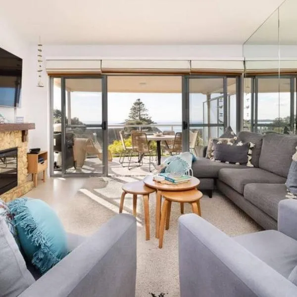 The Salty Seagull – ocean-view luxe!, hotel v destinaci Encounter Bay