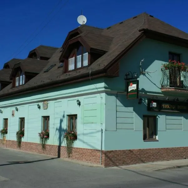 Penzión ROYAL, hotel in Kotešová