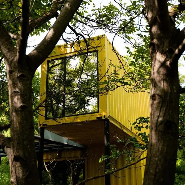 Gipsy Village Park Hotel, hotel in Asuretʼi