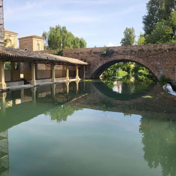 Appartamento davanti al Porto Romano, hotel a Bevagna