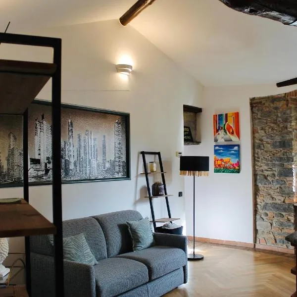 Kiko's Lodge - Historical Apartment in Como, hotel v destinaci Como