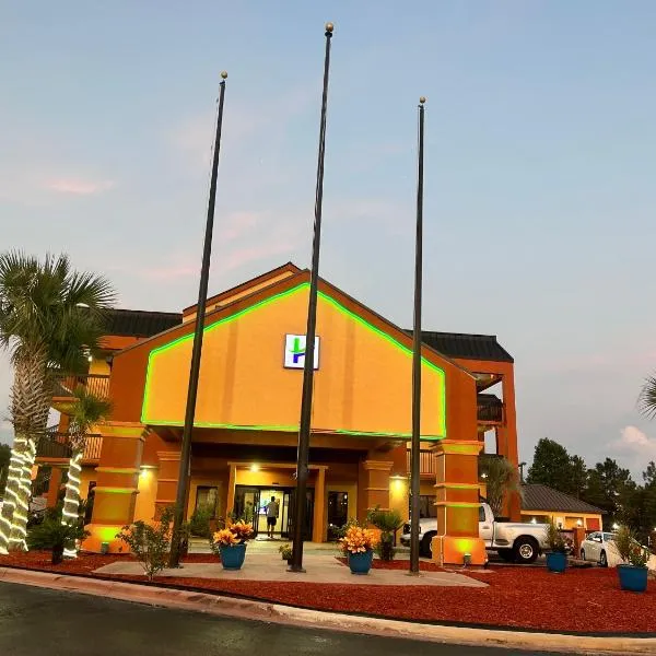 Home Town Inn & Suites, hotel a Crestview