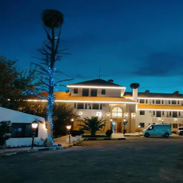 Amrouss touristic DarMaroc, hotel v destinaci Azrou