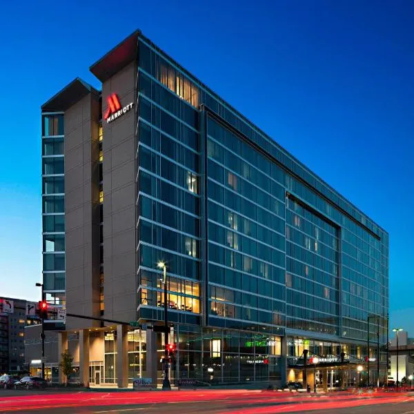 Omaha Marriott Downtown at the Capitol District, hotel en Caradon Mobile Home Park